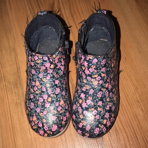 OshKosh B'gosh Other - Floral Toddler Boots